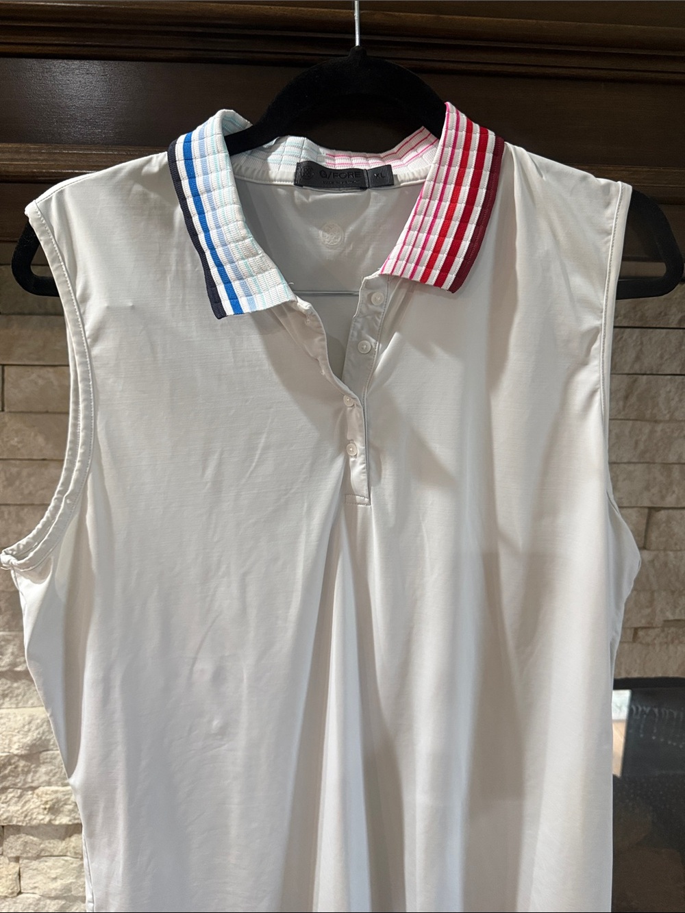 GFORE Sleeveless Polo golf shirt with Red and Blue Striped Collar light weight